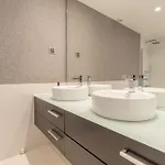 Апартаменты Flh Elegant With Pool & Balcony Фуншал