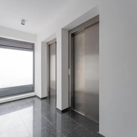 Flh Elegant With Pool & Balcony Apartament Funchal (Madeira)