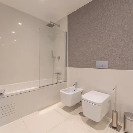 Flh Elegant With Pool & Balcony Apartament